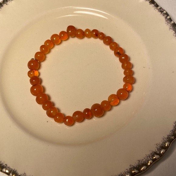 Unisex rare natural orange agate stretch elastic bracelet. - Picture 2 of 6